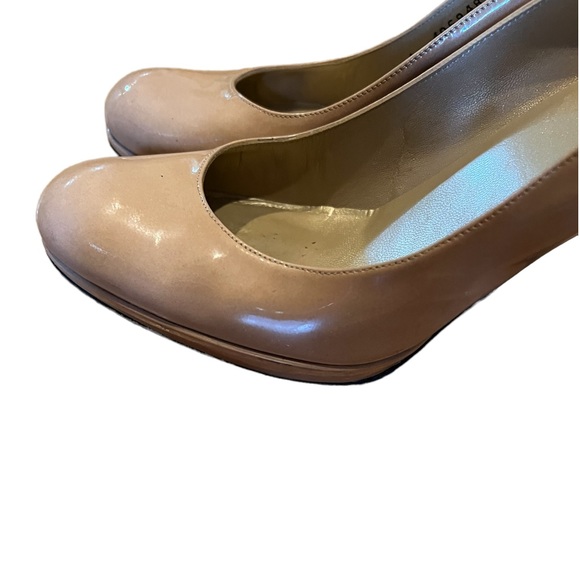 Authentic Stuart Weitzman Platswoon Pump Adobe Aniline Round Toe Nude wPlatform - Picture 6 of 8